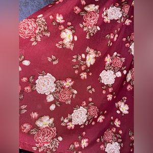 Like new dark red/maroon layers tank top